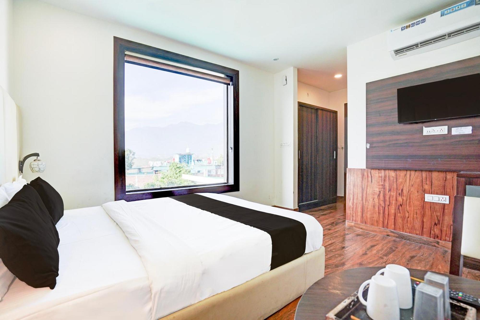 Hotel Collection O Golapar Haldwani Kāthgodām Esterno foto