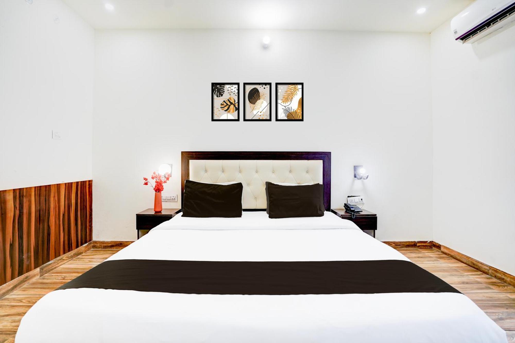 Hotel Collection O Golapar Haldwani Kāthgodām Esterno foto