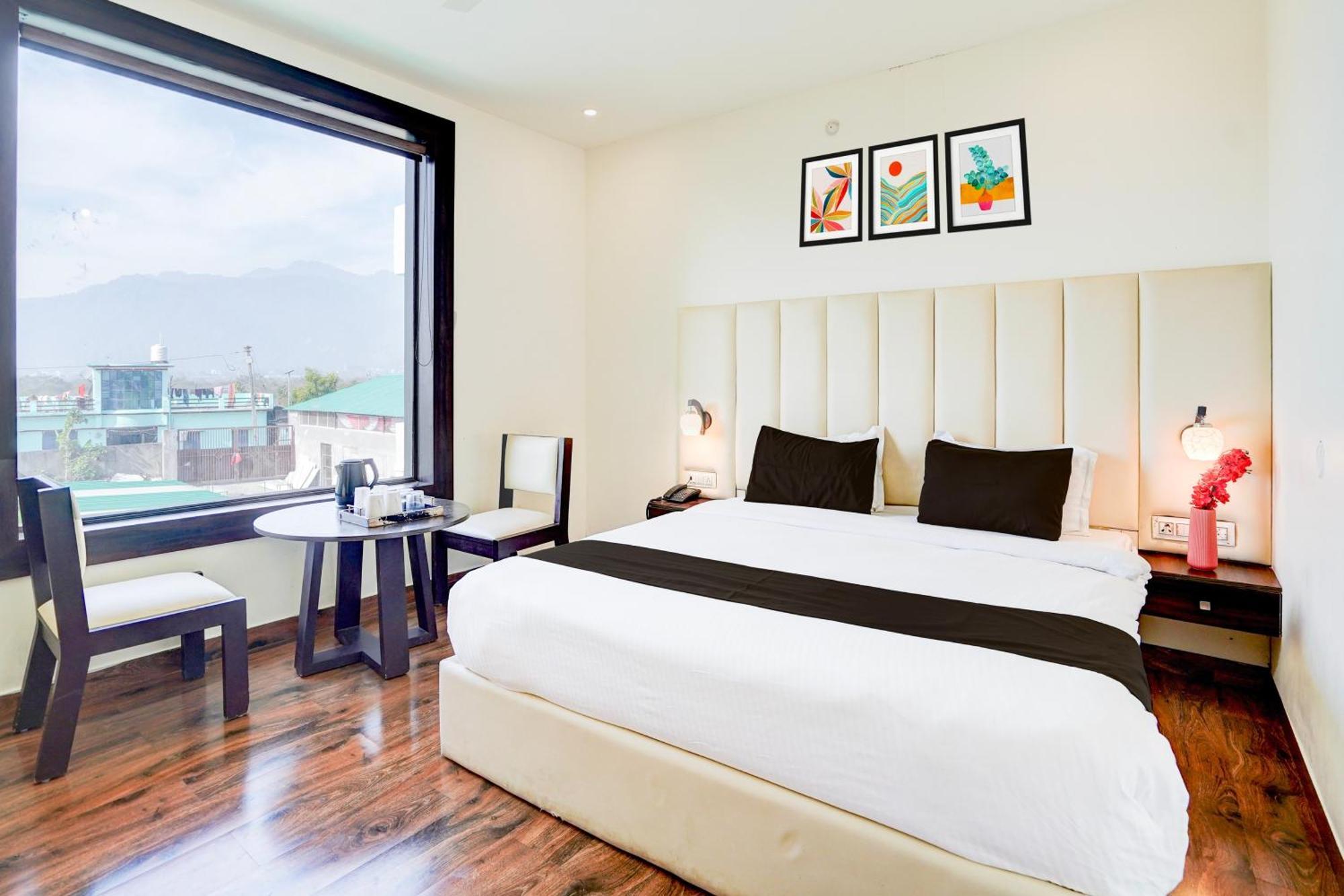 Hotel Collection O Golapar Haldwani Kāthgodām Esterno foto